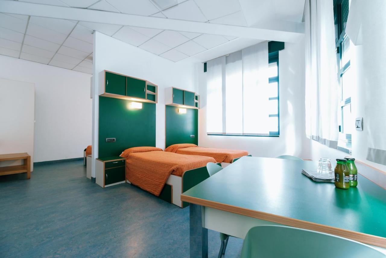 Open011 Hostel Turin Exterior photo