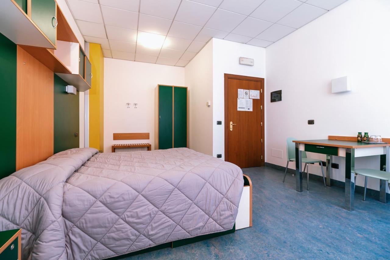Open011 Hostel Turin Exterior photo