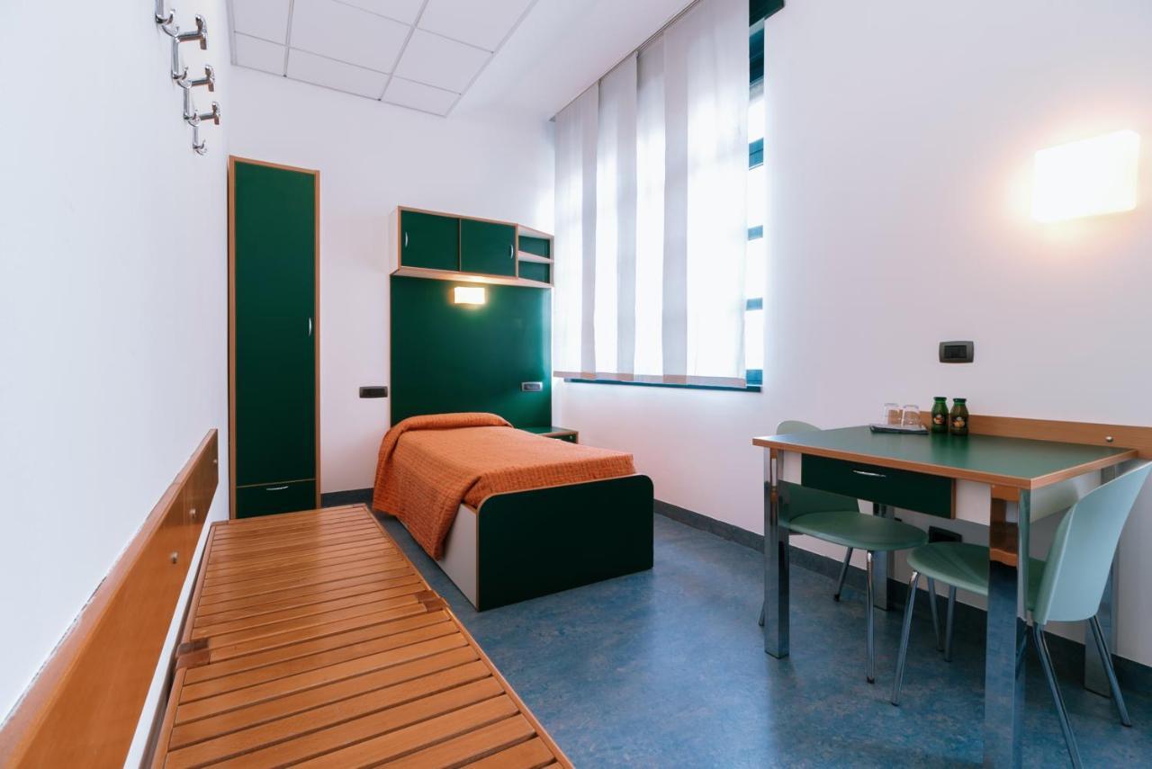 Open011 Hostel Turin Exterior photo